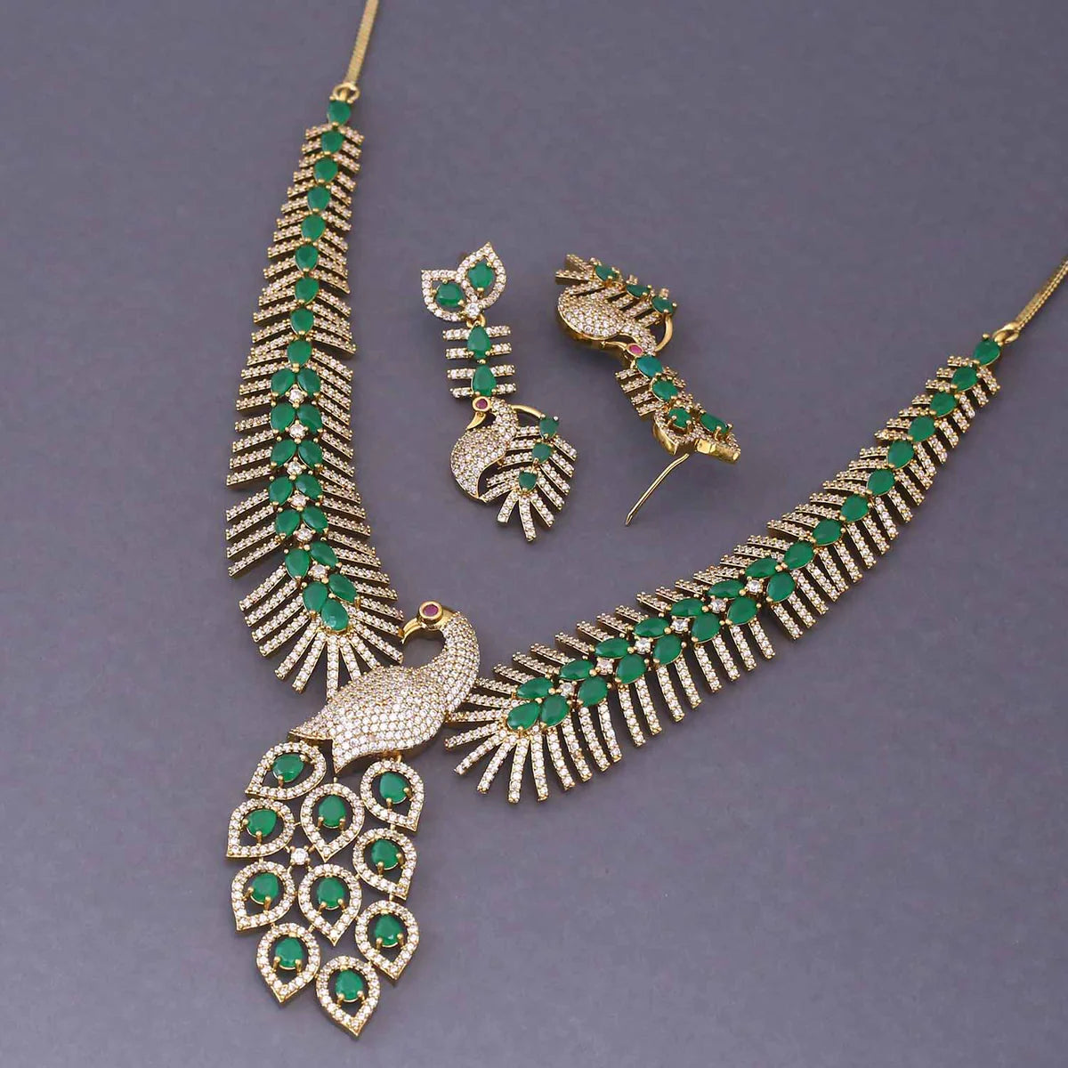 Emerald Kiyana Victorian Jewellery Set - New Arrival