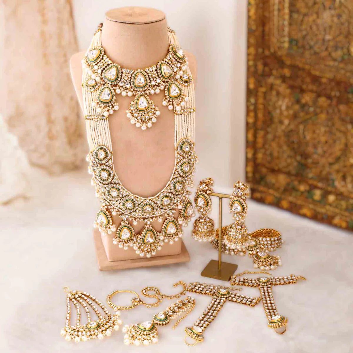 Ivory Dhanuna Bridal Jewellery Set